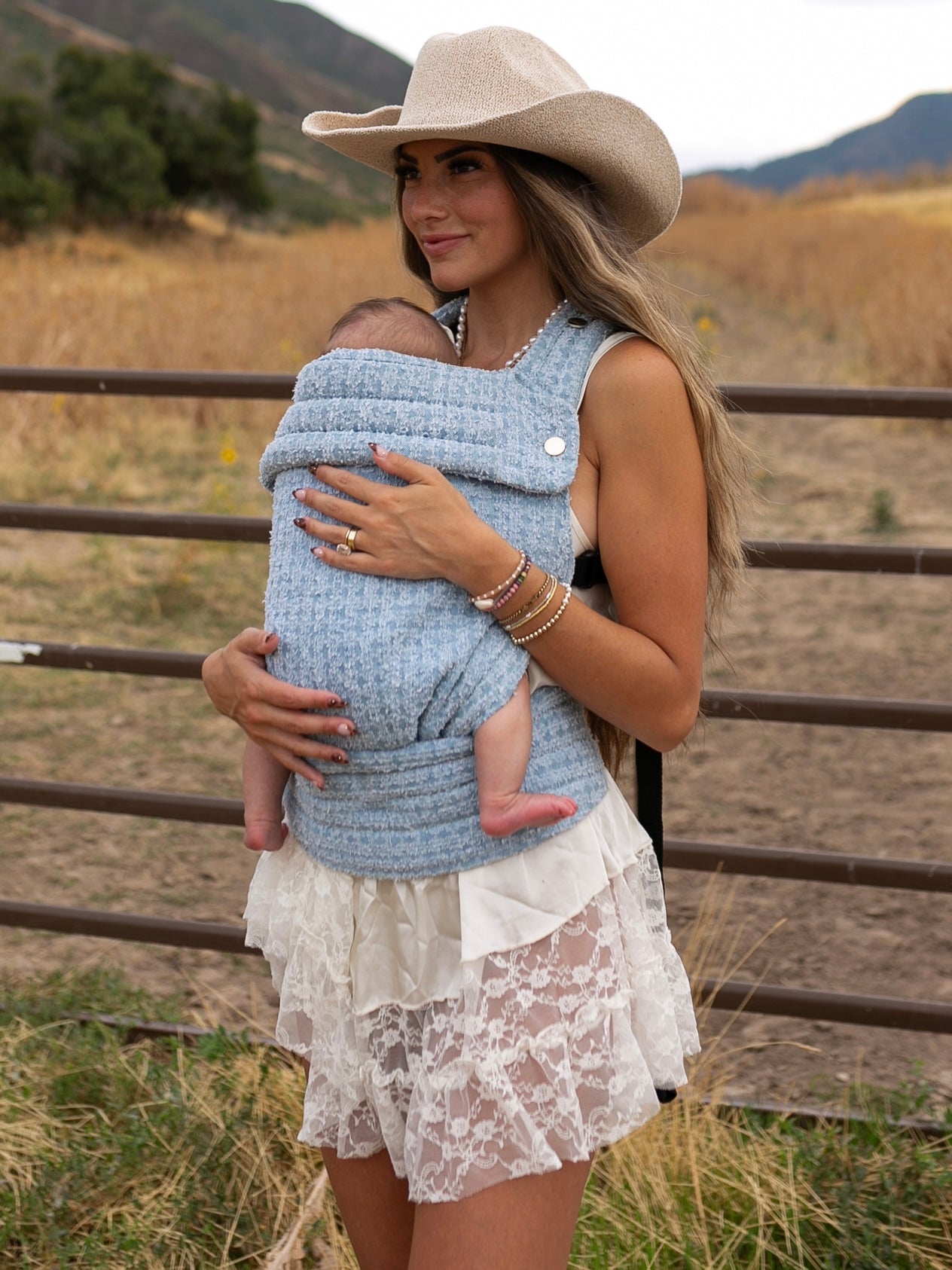 HEIRLOOM DENIM FRAY
